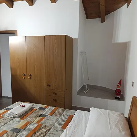 Pinocchio's House In Apartman *